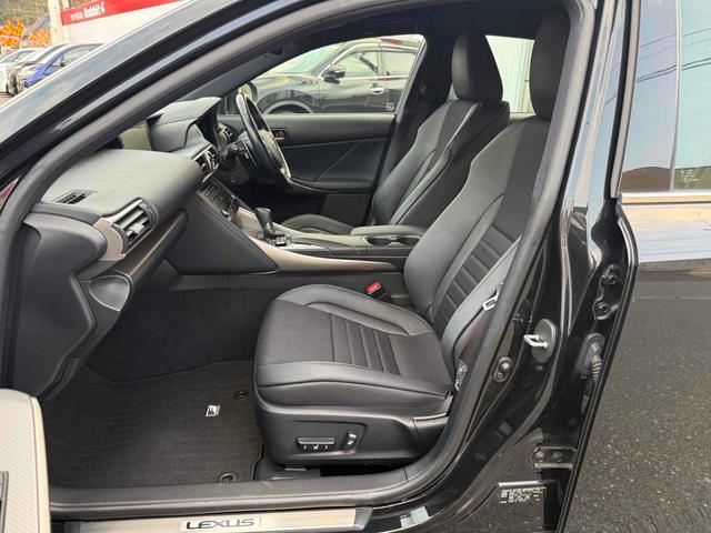 ＩＳ ＩＳ２００ｔ　Ｆスポーツ　純正ナビＴＶ　バックカメラ　ハーフレザーシート　　純正１８インチアルミ　ＬＥＤヘッドライト　ＥＴＣ　ＢＳＭ　電動シート　シートヒーター　クルーズコントロール　スマートキー　プッシュスタート（39枚目）