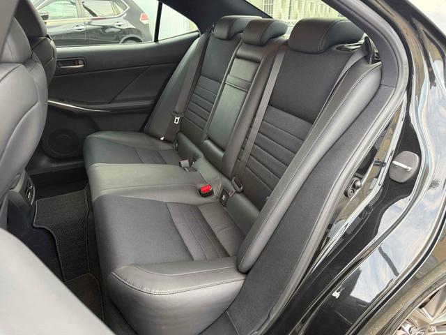 ＩＳ ＩＳ２００ｔ　Ｆスポーツ　純正ナビＴＶ　バックカメラ　ハーフレザーシート　　純正１８インチアルミ　ＬＥＤヘッドライト　ＥＴＣ　ＢＳＭ　電動シート　シートヒーター　クルーズコントロール　スマートキー　プッシュスタート（50枚目）