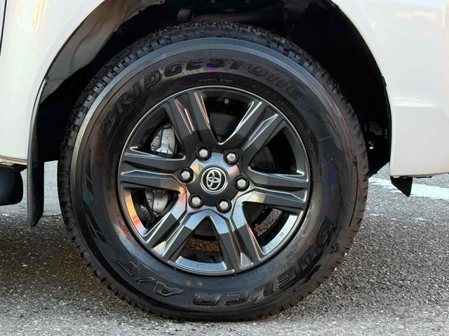 ハイラックス Z ワンオーナー 4WD 純正ナビ パノラミックビューモニター GRドレスアップマフラー GRハードトノカバー 純正ベッドライナー TRD IRカットフィルム LEDヘッドライト 純正17インチアルミ(15枚目)