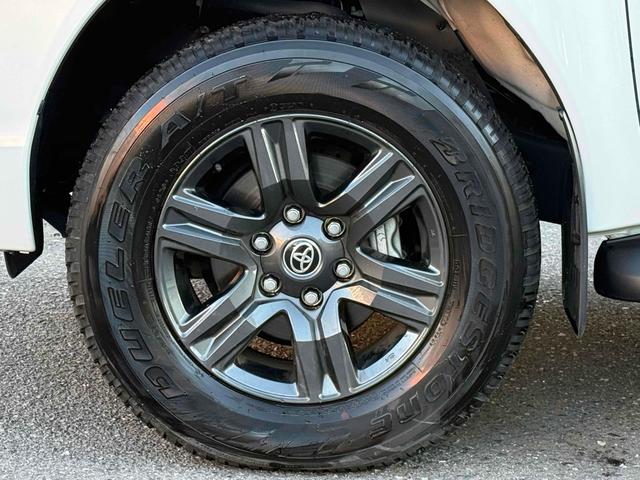 ハイラックス Z ワンオーナー 4WD 純正ナビ パノラミックビューモニター GRドレスアップマフラー GRハードトノカバー 純正ベッドライナー TRD IRカットフィルム LEDヘッドライト 純正17インチアルミ(16枚目)