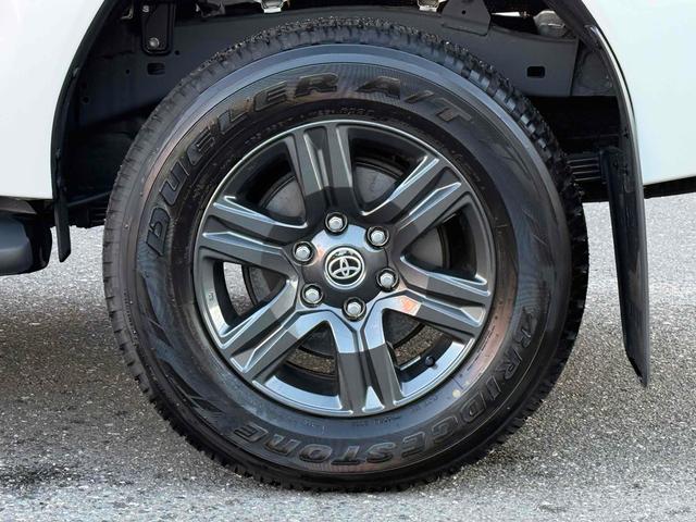 ハイラックス Z ワンオーナー 4WD 純正ナビ パノラミックビューモニター GRドレスアップマフラー GRハードトノカバー 純正ベッドライナー TRD IRカットフィルム LEDヘッドライト 純正17インチアルミ(17枚目)