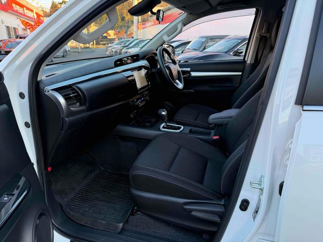 ハイラックス Z ワンオーナー 4WD 純正ナビ パノラミックビューモニター GRドレスアップマフラー GRハードトノカバー 純正ベッドライナー TRD IRカットフィルム LEDヘッドライト 純正17インチアルミ(36枚目)