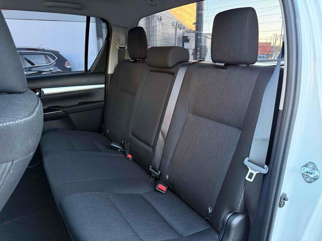 ハイラックス Z ワンオーナー 4WD 純正ナビ パノラミックビューモニター GRドレスアップマフラー GRハードトノカバー 純正ベッドライナー TRD IRカットフィルム LEDヘッドライト 純正17インチアルミ(49枚目)