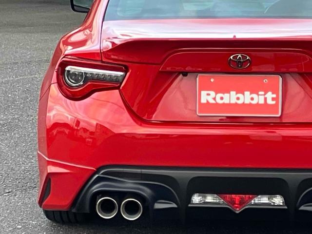 ８６ ＧＴ　ワンオーナー　純正ナビＴＶ　バックカメラ　ＴＲＤフロント・サイド・トランクスポイラー　モデリスタリアアンダースポイラー　ＴＲＤマフラー　エンケイ１７インチアルミ　社外ボンネット　ＲＳ－Ｒバネ純正バネ有（11枚目）