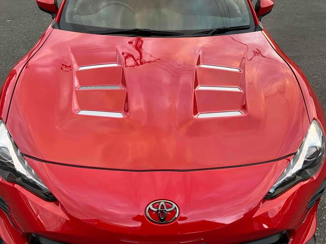 ８６ ＧＴ　ワンオーナー　純正ナビＴＶ　バックカメラ　ＴＲＤフロント・サイド・トランクスポイラー　モデリスタリアアンダースポイラー　ＴＲＤマフラー　エンケイ１７インチアルミ　社外ボンネット　ＲＳ－Ｒバネ純正バネ有（23枚目）