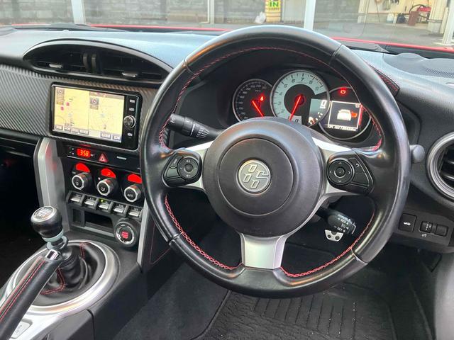 ８６ ＧＴ　ワンオーナー　純正ナビＴＶ　バックカメラ　ＴＲＤフロント・サイド・トランクスポイラー　モデリスタリアアンダースポイラー　ＴＲＤマフラー　エンケイ１７インチアルミ　社外ボンネット　ＲＳ－Ｒバネ純正バネ有（28枚目）