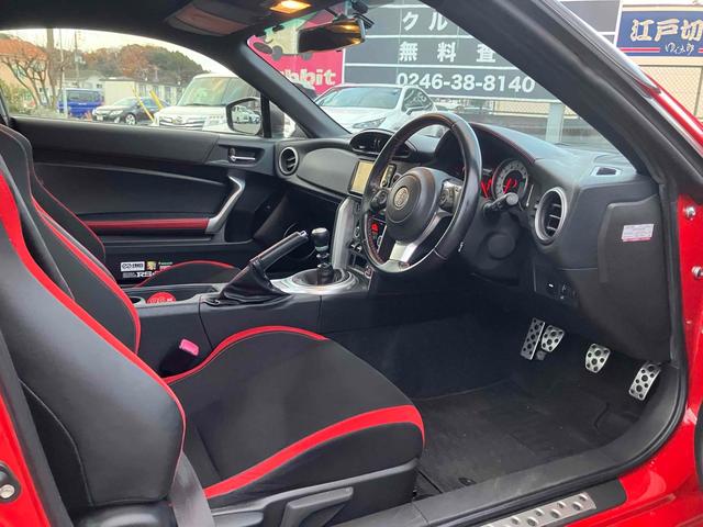 ８６ ＧＴ　ワンオーナー　純正ナビＴＶ　バックカメラ　ＴＲＤフロント・サイド・トランクスポイラー　モデリスタリアアンダースポイラー　ＴＲＤマフラー　エンケイ１７インチアルミ　社外ボンネット　ＲＳ－Ｒバネ純正バネ有（36枚目）