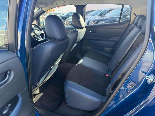 リーフ オーテック 純正ナビTV アラウンドビューモニター ハーフレザーシート シートヒーター スマートインナーミラー プロパイロット BSM ETC ハンドルヒーター フロアマット 純正17インチアルミ スマートキー(41枚目)