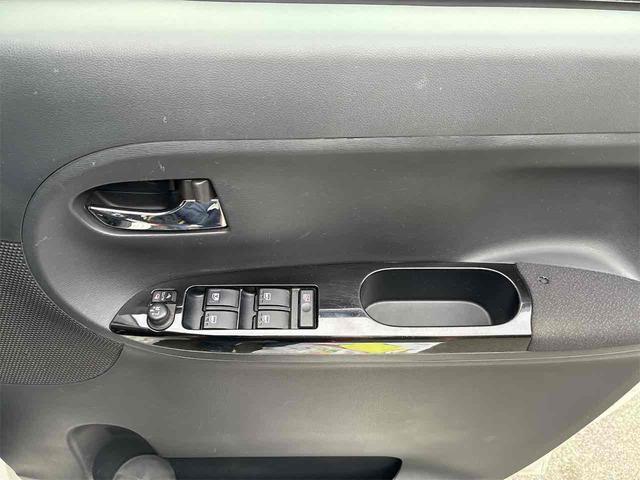 タント カスタムＸ　ＳＡＩＩ　４ＷＤ　ＥＴＣ　バックカメラ　両側スライド・片側電動　ＴＶ　クリアランスソナー　衝突被害軽減システム　ＬＥＤヘッドランプ　スマートキー　アイドリングストップ　電動格納ミラー　ベンチシート　ＣＶＴ（9枚目）