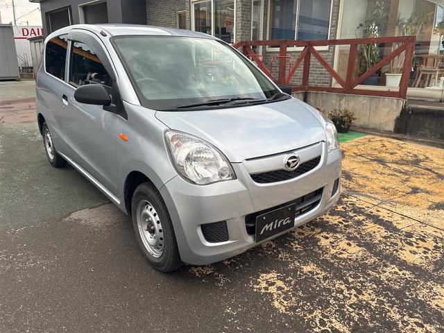 ミラ ＴＸ　４ＷＤ　ＣＶＴ　盗難防止システム　ＡＢＳ　エアコン　パワーステアリング　運転席エアバッグ　助手席エアバッグ（11枚目）