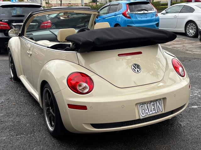 VOLKSWAGEN NEW BEETLE CABRIOLET LZ