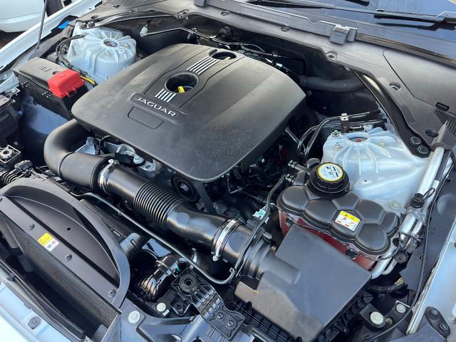 ＸＥ ＸＥ　ピュア　禁煙　ナビ　Ｂカメ　Ｂｌｕｅｔｏｏｔｈ　Ｐシート　クルコン　ＥＴＣ　ＨＩＤ　電格ミラー　Ｍウィンカー　ＣＤ　ＤＶＤ　パドル　Ａライト　Ａワイパー　Ｒフォグ　スマキー　純１８ＡＷ（20枚目）