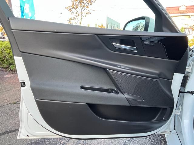 ＸＥ ＸＥ　ピュア　禁煙　ナビ　Ｂカメ　Ｂｌｕｅｔｏｏｔｈ　Ｐシート　クルコン　ＥＴＣ　ＨＩＤ　電格ミラー　Ｍウィンカー　ＣＤ　ＤＶＤ　パドル　Ａライト　Ａワイパー　Ｒフォグ　スマキー　純１８ＡＷ（41枚目）