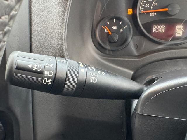 ジープ・コンパス アルティテュード　ナビ　Ｂカメラ　Ｂｌｕｅｔｏｏｔｈ　クルコン　Ｄレコ　フルセグ　ＣＤ　ＤＶＤ　ステアスイッチ　フォグ　Ｒフォグ　電格ミラー　レベライザー　キーレス　ＡＡＣ（45枚目）