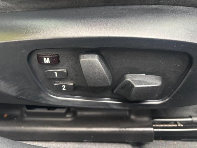 ３シリーズ ３２０ｉツーリング　Ｍスポーツパッケージ　サンルーフ　パワーシート　純正ナビ　バックカメラ　ＨＩＤ　ＥＴＣ　アルミホイール　スマートキー　タイミングチェーン（9枚目）