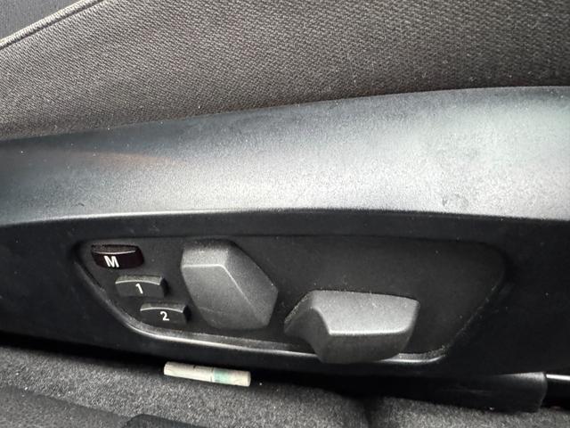 ３シリーズ ３２０ｉツーリング　ナビ　Ｄレコ　ＥＴＣ　Ｐシート　ＨＩＤ　ＣＤ　ＤＶＤ　ＡＷ　キーレス　Ｍサーバー　フォグ　Ｒフォグ　電格ミラー　Ａワイパー　Ａライト　ＭＴモード　Ｐスタート　ステアスイッチ（9枚目）