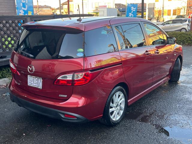 キーレス＆スマートキーも付いており、鍵を挿さなくてもドア鍵の開閉やエンジンスタートが可能です♪走行安定性も◎です♪