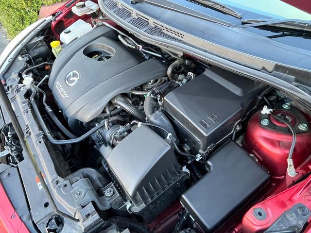 エンジンはタイミングチェーンを使用しているので１０万ｋｍ毎のタイミングベルトの交換も必要がありません♪エンジンに異音や異臭などもなく吹けも良好で安心して長くお乗り頂けます♪入庫時にロードテスト済♪