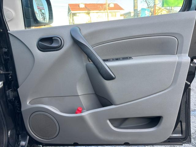 カングー 1.6 タイミングベルト交換済 ナビ バックカメラ ETC フォグ キーレス オートライト ルーフレール ドアバイザー AAC 電動格納ミラー(40枚目)