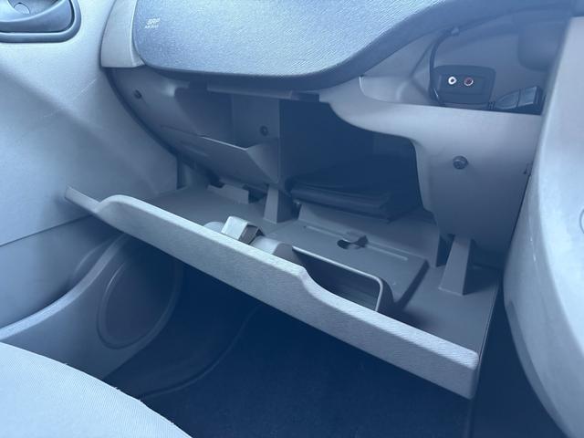 カングー 1.6 タイミングベルト交換済 ナビ バックカメラ ETC フォグ キーレス オートライト ルーフレール ドアバイザー AAC 電動格納ミラー(50枚目)