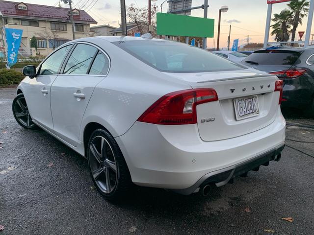 S60 T4 Rデザイン 純正ナビ 革シート バックカメラ フルセグテレビ Bluetooth HID ETC アルミホイール(24枚目)