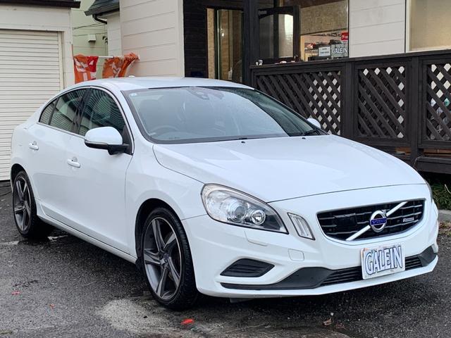 S60 T4 Rデザイン 純正ナビ 革シート バックカメラ フルセグテレビ Bluetooth HID ETC アルミホイール(28枚目)