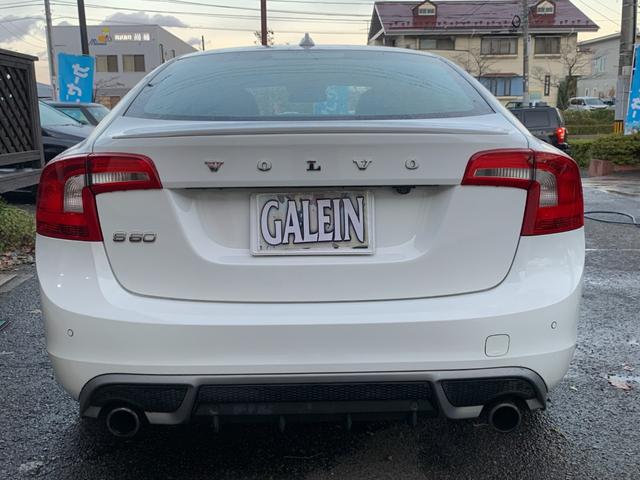 S60 T4 Rデザイン 純正ナビ 革シート バックカメラ フルセグテレビ Bluetooth HID ETC アルミホイール(32枚目)