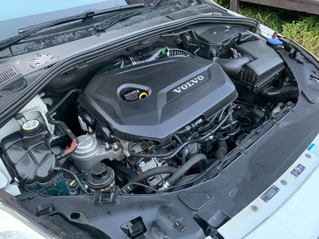 S60 T4 Rデザイン 純正ナビ 革シート バックカメラ フルセグテレビ Bluetooth HID ETC アルミホイール(38枚目)