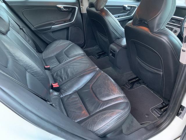 S60 T4 Rデザイン 純正ナビ 革シート バックカメラ フルセグテレビ Bluetooth HID ETC アルミホイール(45枚目)