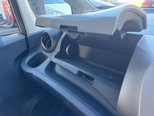 フィットハイブリッド ナビプレミアムセレクション ナビ Bカメ ワンセグ クルコン Sヒーター ETC HID Aライト スマキー 電格ミラー Mウィンカー Dバイザー AAC ステアスイッチ CD DVD AW パドルシフト(46枚目)