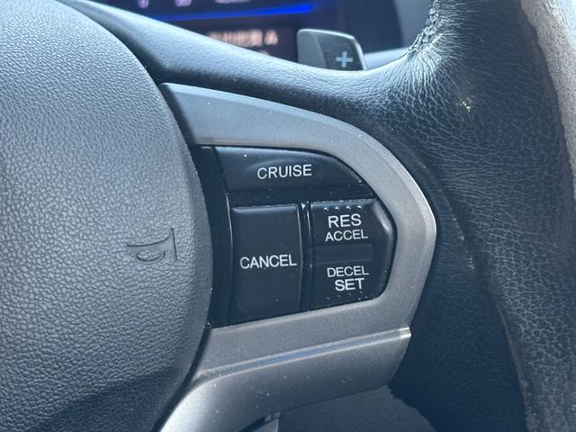 ＣＲ－Ｚ αブラックレーベル　ナビ　ワンセグ　クルコン　ＥＴＣ　ＨＩＤ　フォグ　ＣＤ　ＤＶＤ　パドルシフト　ステアスイッチ　Ａライト　電格ミラー　Ｍウィンカー　Ｄバイザー　ＭＴモード　ＵＳＢ　スマキー　１６ＡＷ　ＡＡＣ（46枚目）