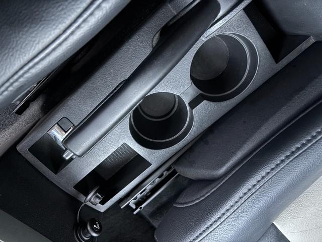 ジープ・パトリオット リミテッド　サンルーフ　ハーフレザーシート　前席シートヒーター　クルーズコントロール　ＥＴＣ　純正ＡＷ　キーレス　フォグ　純正オーディオ　禁煙　ドアバイザー　サイドカメラ（47枚目）