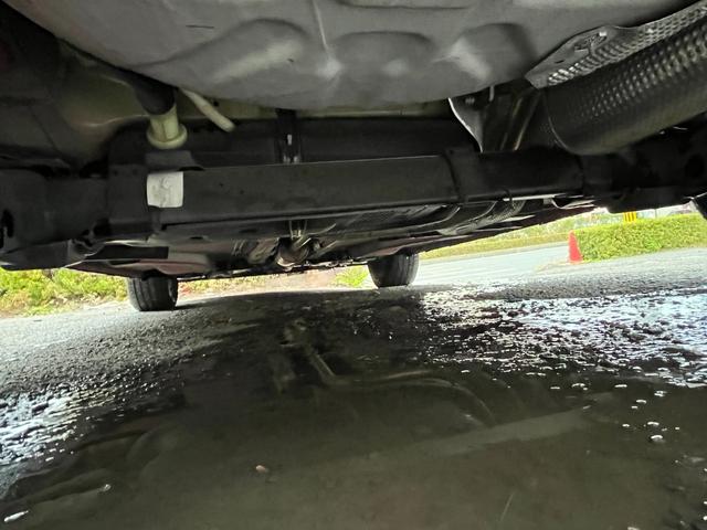 Ｃ３ フィール　ディスプレイオーディオ　バックカメラ　ブラインドスポットモニター　ＥＴＣ　クルーズコントロール　車線逸脱警報　スマートキー　プッシュスタート　ＬＥＤ　純正ＡＷ（7枚目）