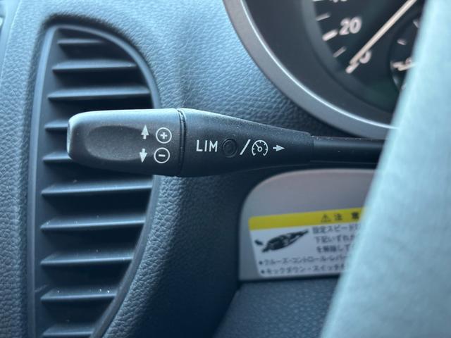 SLK SLK200コンプレッサー 赤革シート シートヒーター メモリーナビ クルーズコントロール 禁煙車 パワーシート フルセグテレビ ETC キーレス(8枚目)