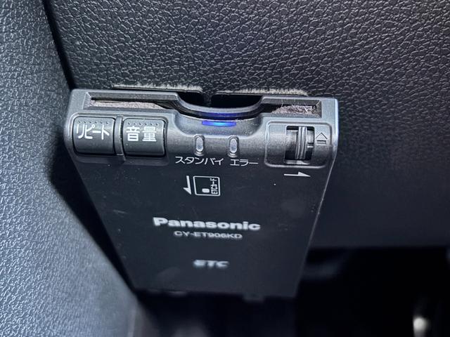 SLK SLK200コンプレッサー 赤革シート シートヒーター メモリーナビ クルーズコントロール 禁煙車 パワーシート フルセグテレビ ETC キーレス(11枚目)