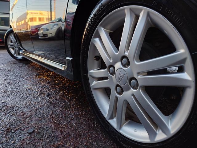 �{�f�B�ƃ}�b�`���������A���~�����ԂƂȂ��Ă���܂���K���L�Y��u���[�L�_�X�g���̉�������Ȃ��L���C�ȏ�Ԃł���Ԃ͑�������ƌ��t���s�b�^���Ȏԗ��ł���āE�~�^�C���̂����k�����C�y�ɂ��\���t������������