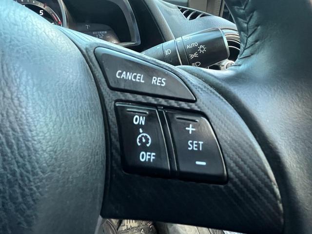 デミオ ＸＤツーリング　ワンオーナー　ナビ　クルーズコントロール　Ｂｌｕｅｔｏｏｔｈ　プッシュスタート　スマートキー　　ＨＩＤ　オートライト　パドルシフト　アイドリングストップ（9枚目）