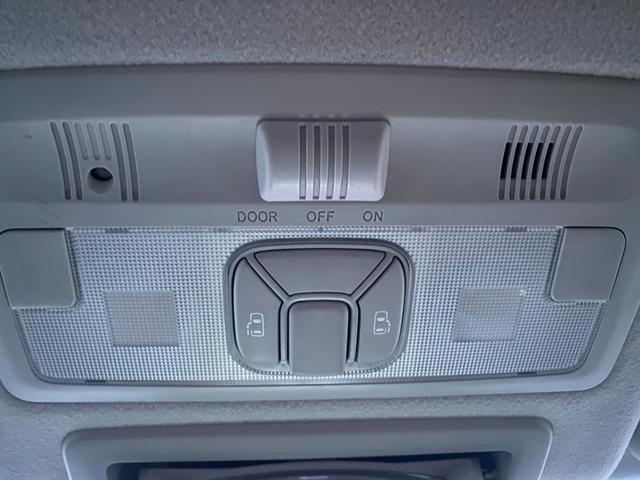 �����p���[�X���C�h�h�A�ɂȂ�܂��̂ŗ��֐����ł���^�]�ȑ��̃X�C�b�`��L�[�ŊJ���߂��\�ł������܂��􏬂��Ȃ��q�l�ł����S���ď��~�肷�邱�Ƃ��o���܂���