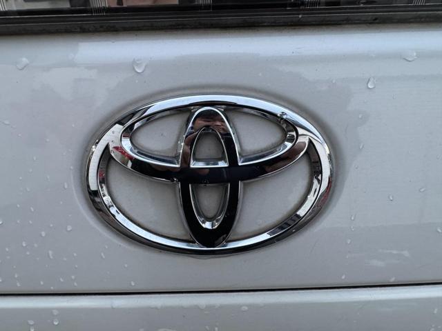 エスティマ アエラス　禁煙　両側パワスラ　Ｄレコ　Ｂｌｕｅｔｏｏｔｈ　ナビ　フルセグ　Ｂカメ　ＥＴＣ　フリップダウンモニター　ＨＩＤ　フォグ　コーナーセンサー　ステアスイッチ　スマキー×２　Ａライト　Ｄバイザー　１８ＡＷ（60枚目）