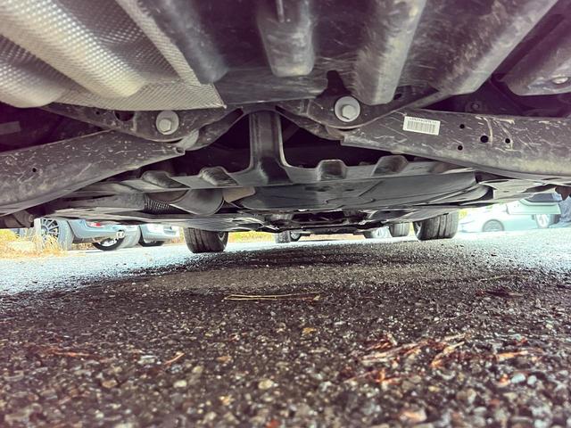 パサートヴァリアント ナビエディション　純正ナビ　バックカメラ　クルーズコントロール　ＨＩＤ　ＥＴＣ　ミラーウィンカー　アルミホイール（19枚目）