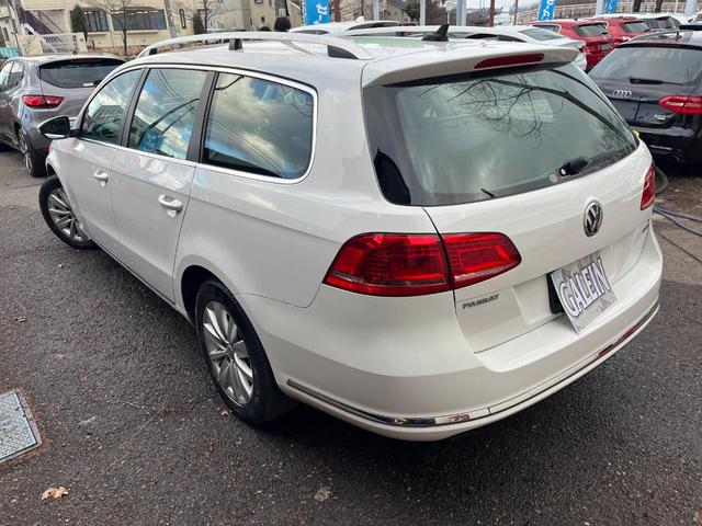 パサートヴァリアント ナビエディション　純正ナビ　バックカメラ　クルーズコントロール　ＨＩＤ　ＥＴＣ　ミラーウィンカー　アルミホイール（29枚目）