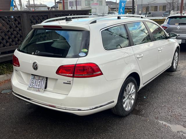 パサートヴァリアント ナビエディション　純正ナビ　バックカメラ　クルーズコントロール　ＨＩＤ　ＥＴＣ　ミラーウィンカー　アルミホイール（42枚目）