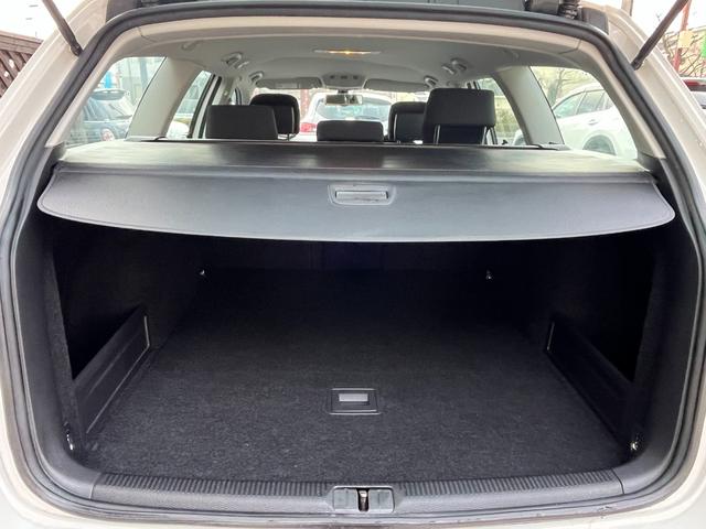 パサートヴァリアント ナビエディション　純正ナビ　バックカメラ　クルーズコントロール　ＨＩＤ　ＥＴＣ　ミラーウィンカー　アルミホイール（54枚目）