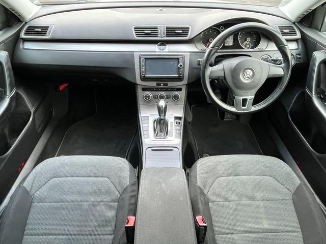 パサートヴァリアント ナビエディション　純正ナビ　バックカメラ　クルーズコントロール　ＨＩＤ　ＥＴＣ　ミラーウィンカー　アルミホイール（59枚目）