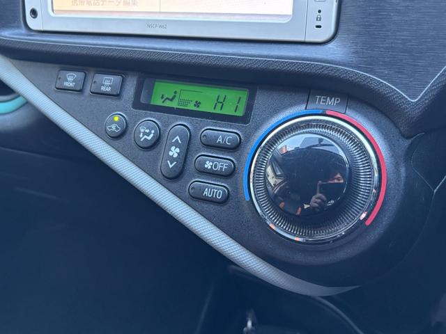 アクア Ｓ　ナビ　Ｂカメ　Ｂｌｕｅｔｏｏｔｈ　ＥＴＣ　エンスタ　レベライザー　電格ミラー　Ｍウィンカー　スマキー　Ａライト　ＣＤ　Ｐスタート　ＡＡＣ　１５ＡＷ（53枚目）