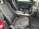 運転席のシートなどに目立つような汚れやシミなども少なくよれなどが無くキレイな状態です♪体を包み込んでくれるシートとなっておりますので長時間運転しても疲れにくい車両となっております♪