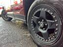 ボディとマッチした社外アルミ装着車となっております♪ガリキズやブレーキダスト等の汚れも少なくキレイな状態です♪車は足元からと言葉がピッタリな車両です♪夏・冬タイヤのご相談もお気軽にお申し付けください♪