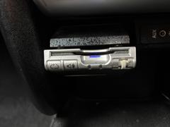今では当たり前の装備になっているＥＴＣが最初から付いているのは嬉しいですね♪高速道路もスムーズに乗り降り出来ます♪購入後に取り付ける手間や費用が掛かる心配もありません♪ 6