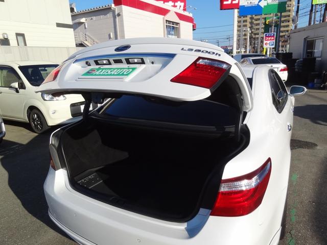 LS460 バージョンS Iパッケージ プリクラッシュセーフティ レーダークルーズ HDDマルチナビ DVDチェンジャー バックカメラ サンルーフ 黒革パワーシート エアサスコントローラー クレンツェ21AW フルエアロ パワートランク(20枚目)