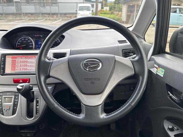 ムーヴ カスタム　Ｘリミテッド　４ＷＤ　ＥＴＣ　バックカメラ　ナビ　ＴＶ　ＨＩＤ　ＬＥＤヘッドランプ　スマートキー　アイドリングストップ　電動格納ミラー　ベンチシート　ＣＶＴ　盗難防止システム　ＡＢＳ　ＣＤ（2枚目）